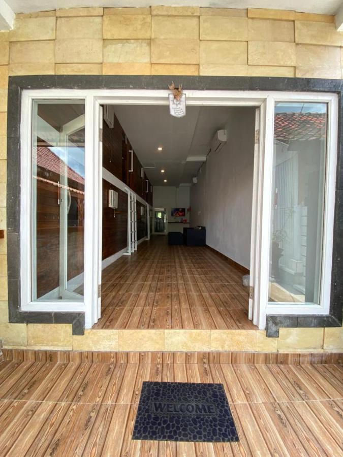 Tara Hostel Batununggul Zewnętrze zdjęcie