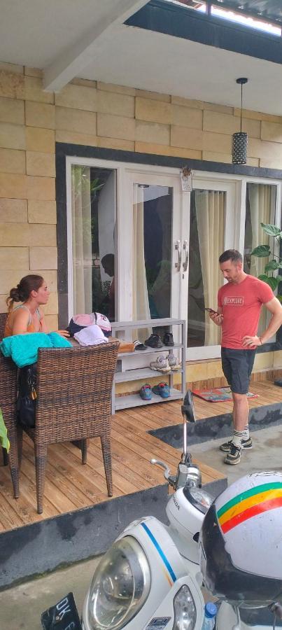 Tara Hostel Batununggul Zewnętrze zdjęcie