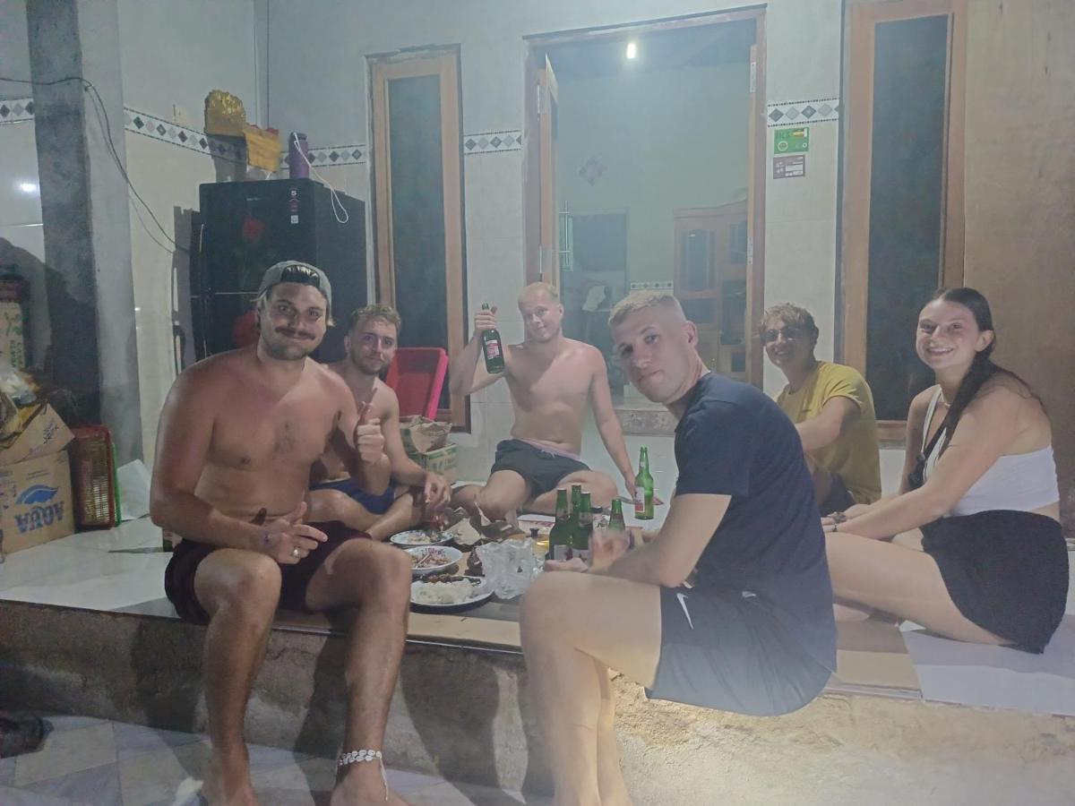 Tara Hostel Batununggul Zewnętrze zdjęcie